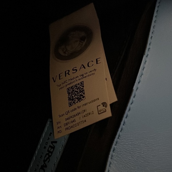 SALE! Versace La Medusa icon medium Quilted leather shoulder crossbody bag  NEW - Picture 12 of 13